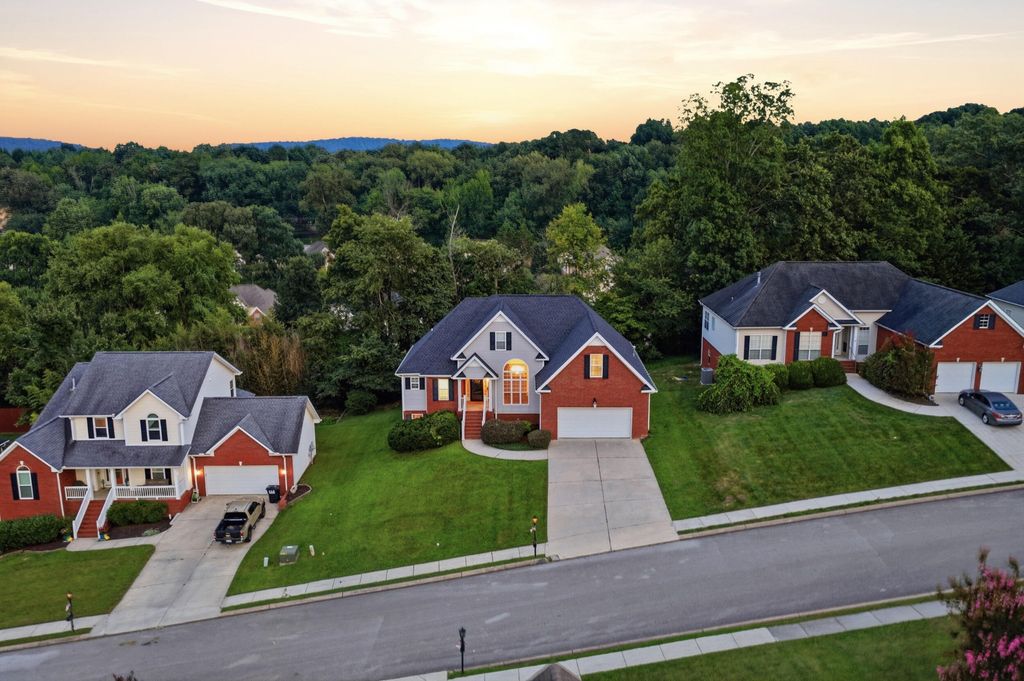 7821 Slatermill Drive, Ooltewah