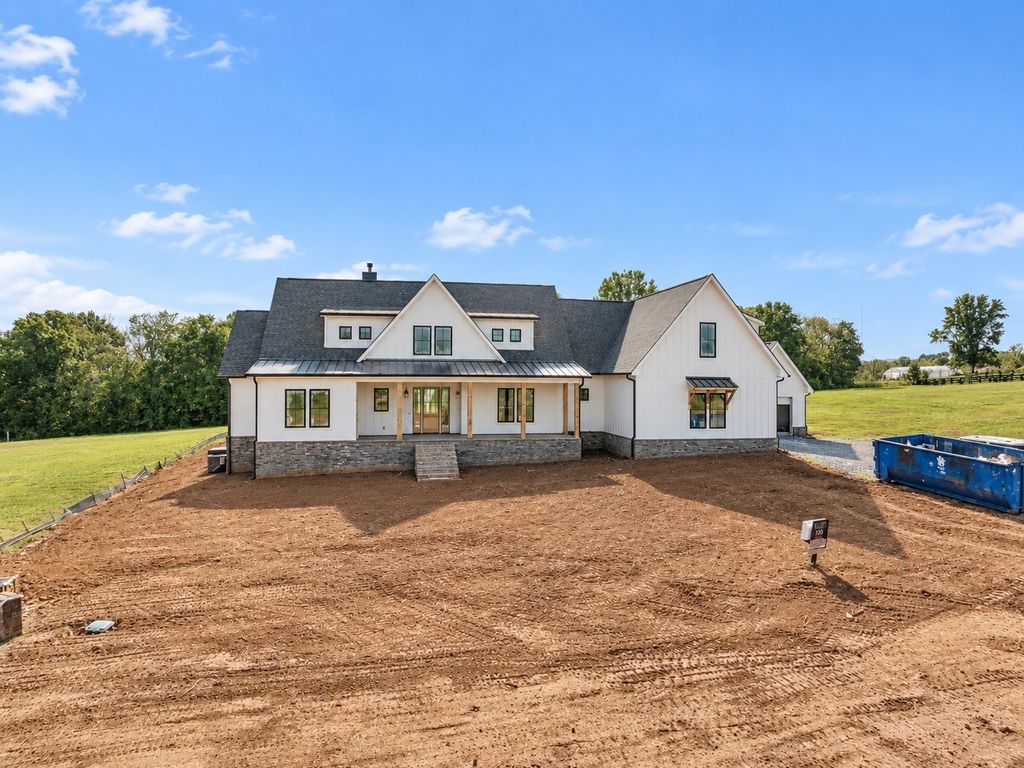 8704 Iron Willow Pass, Eagleville