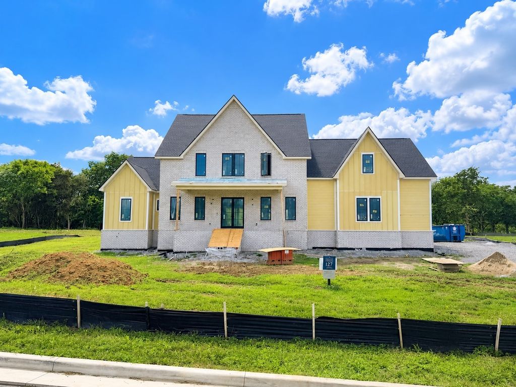 8705 Iron Willow Pass, Eagleville