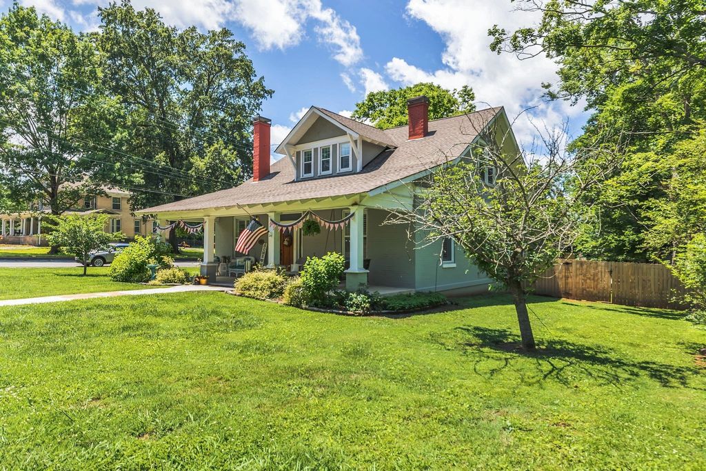 601 N Main St, Mount Pleasant