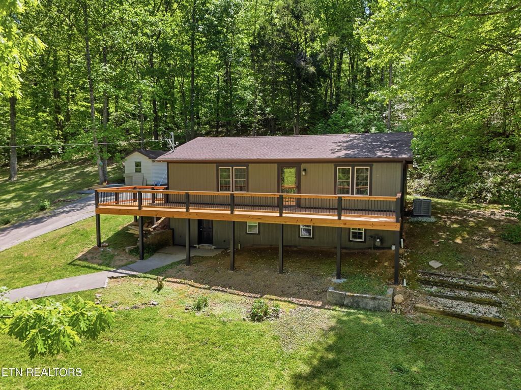 118 Clark Lane, Harriman