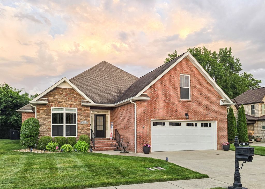 253 Dorchester Cir, Clarksville