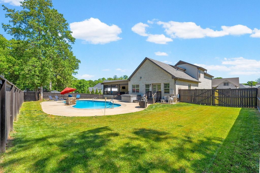 4334 Memory Ln, Adams