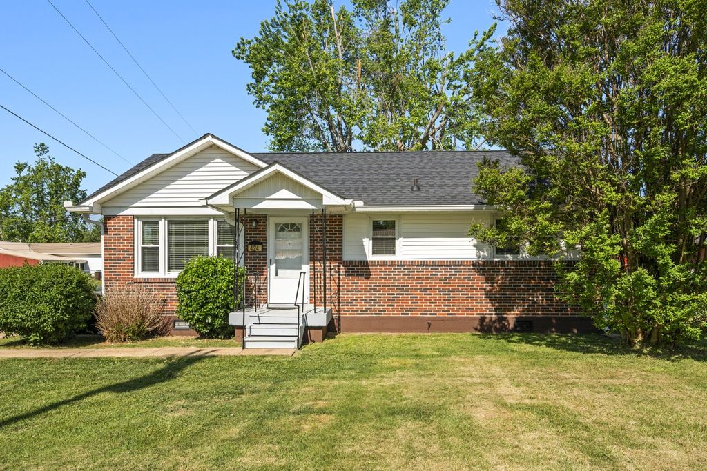 424 Kimmins St, Hohenwald