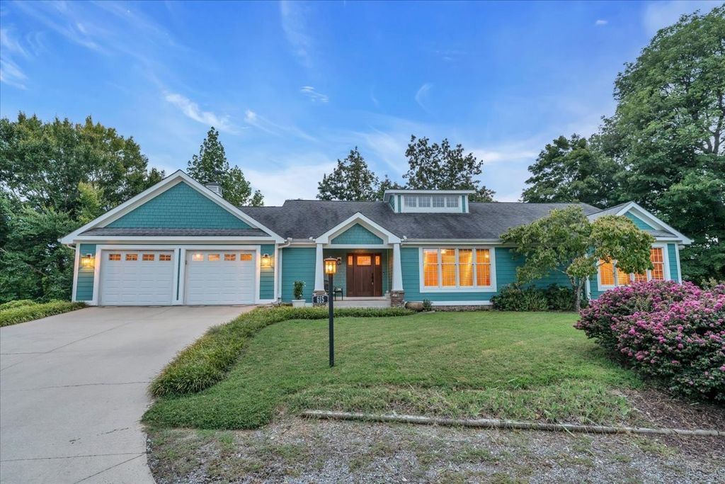 615 Seaton Dr, Smithville
