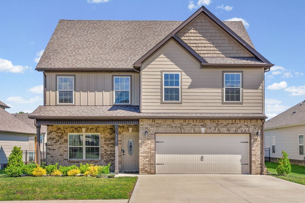 521 Castle Pinckney Ln, Clarksville