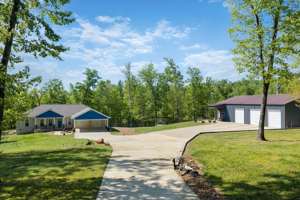 694 Lick Creek Boat Dock Loop, Parsons