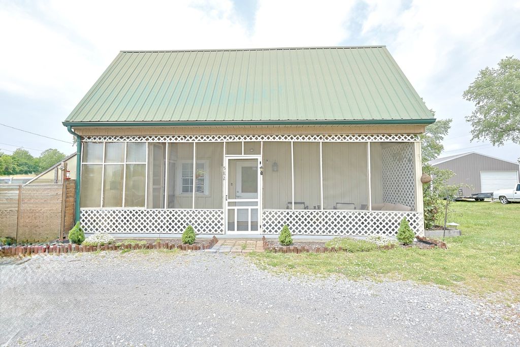582 Cerulean Rd, Cadiz