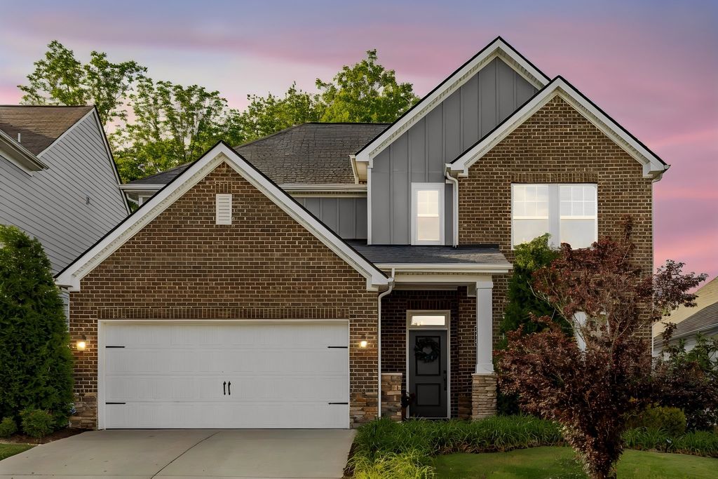 210 Woodhall Ct, White House