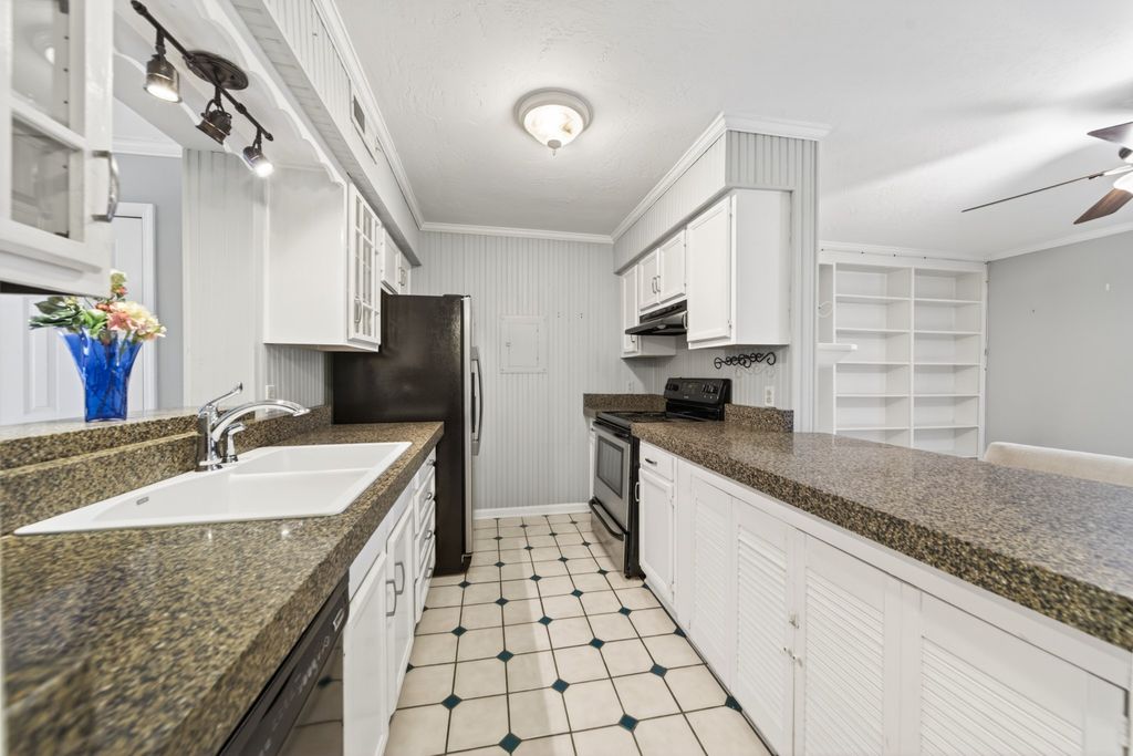 4001 Anderson Rd B129, Nashville
