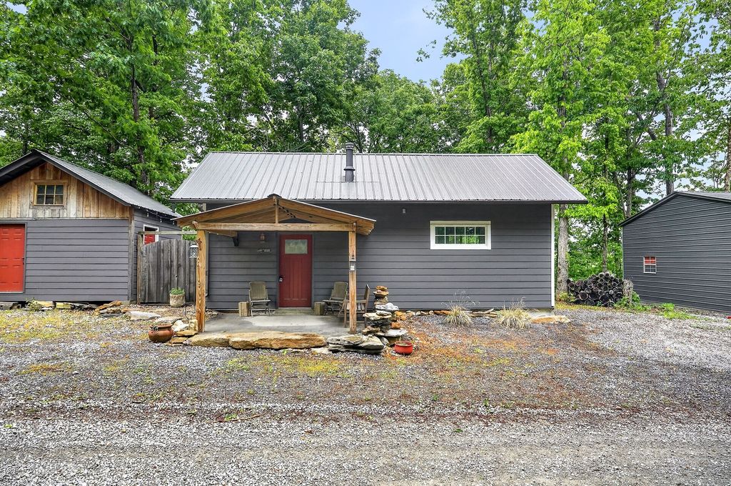 853 Rock Springs Rd, Celina