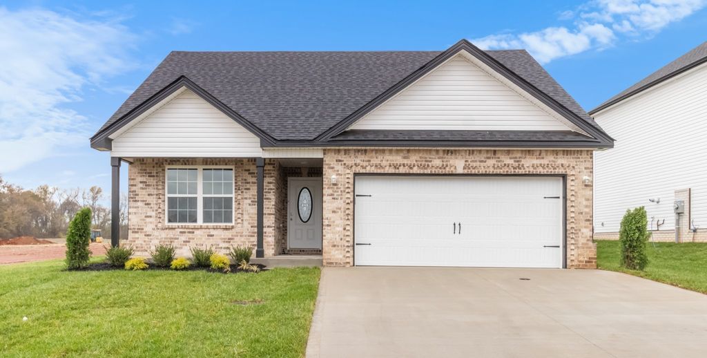 1409 Winterset Dr, Clarksville