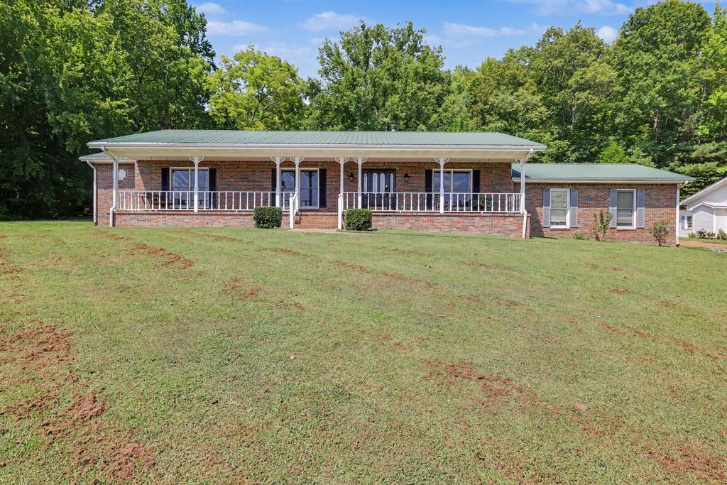 6268 Highway 100 W, Centerville
