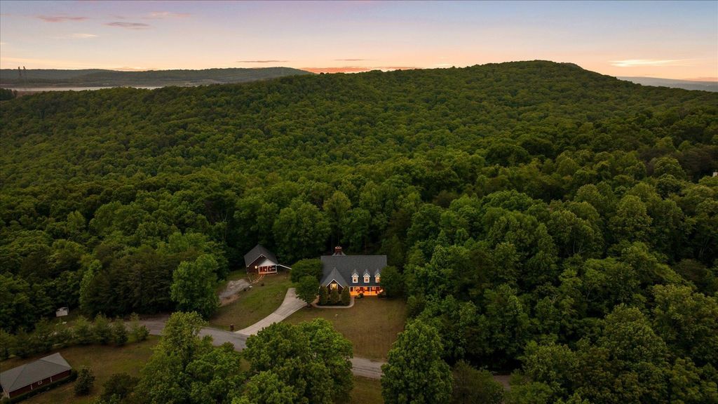 4441 Raccoon Mountain Road, Chattanooga