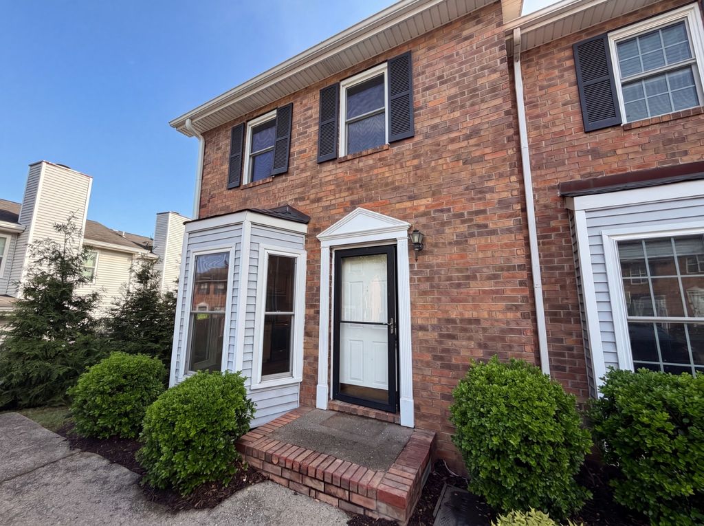 460 Claircrest Dr, Antioch
