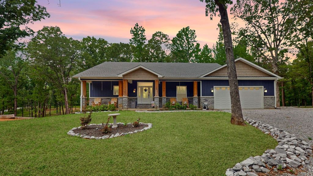 145 Serenity Village Dr, Benton