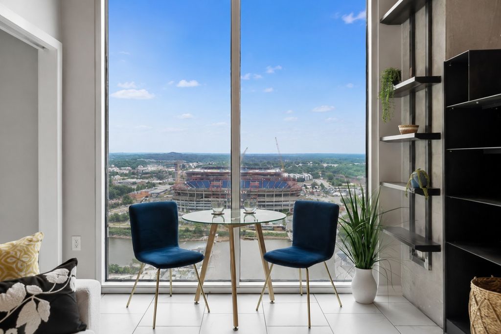 415 Church St 2413, Nashville