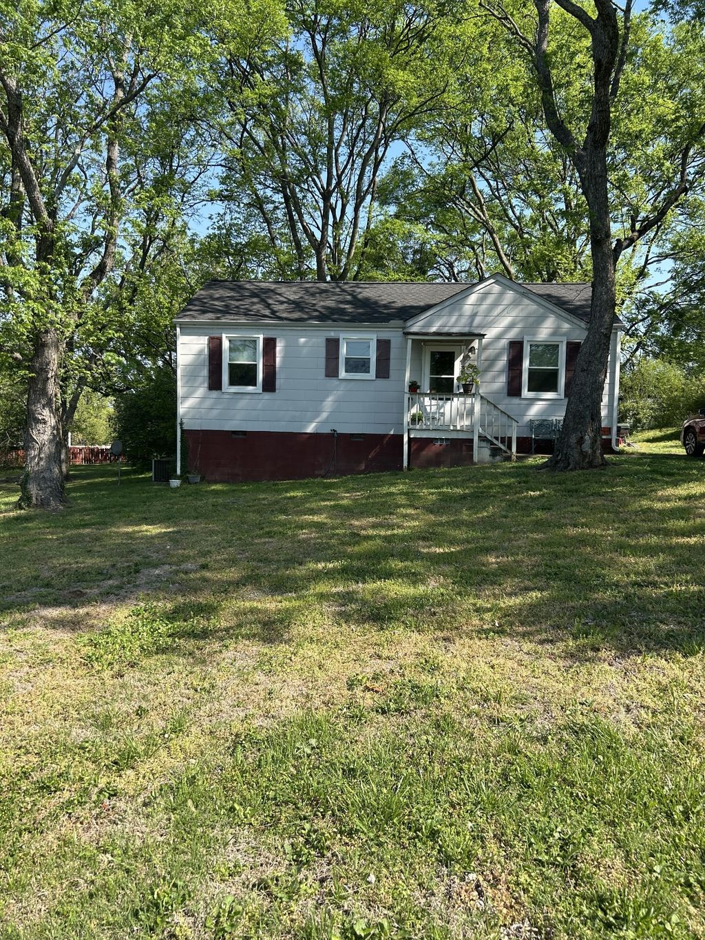 1926 Dahlia Dr, Nashville