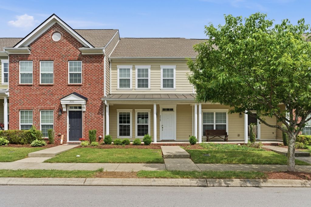2020 Hemlock Dr, Spring Hill