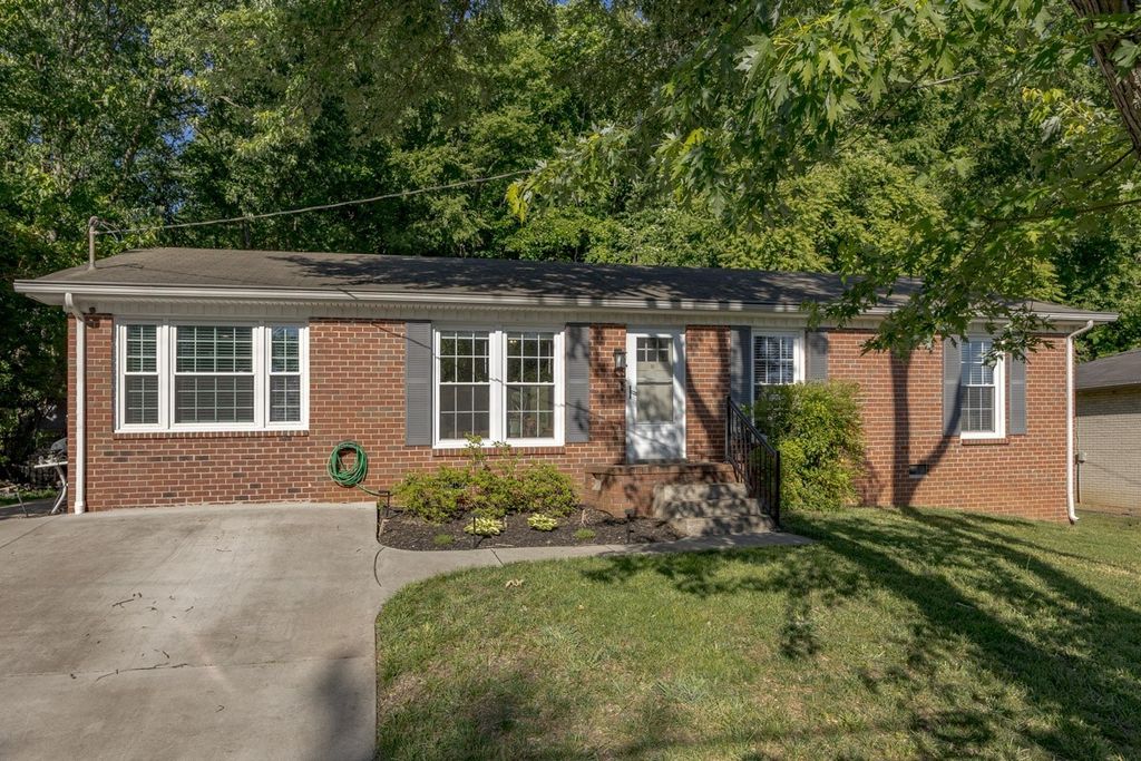 642 Hicks Rd, Nashville