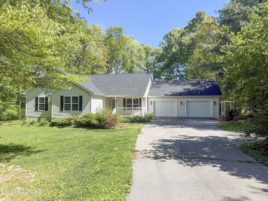329 Hilltop Drive, Crossville