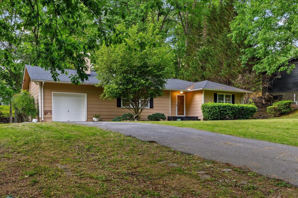 6117 Pythian Road, Harrison