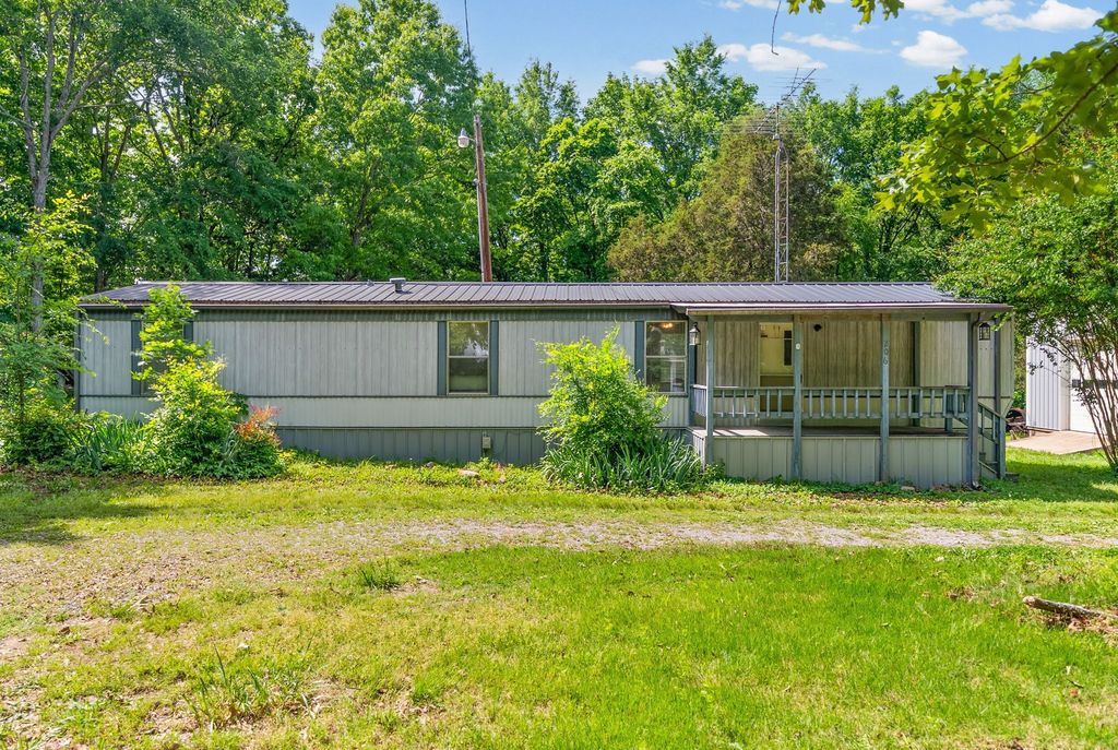 206 Boat Dock Rd, Dover