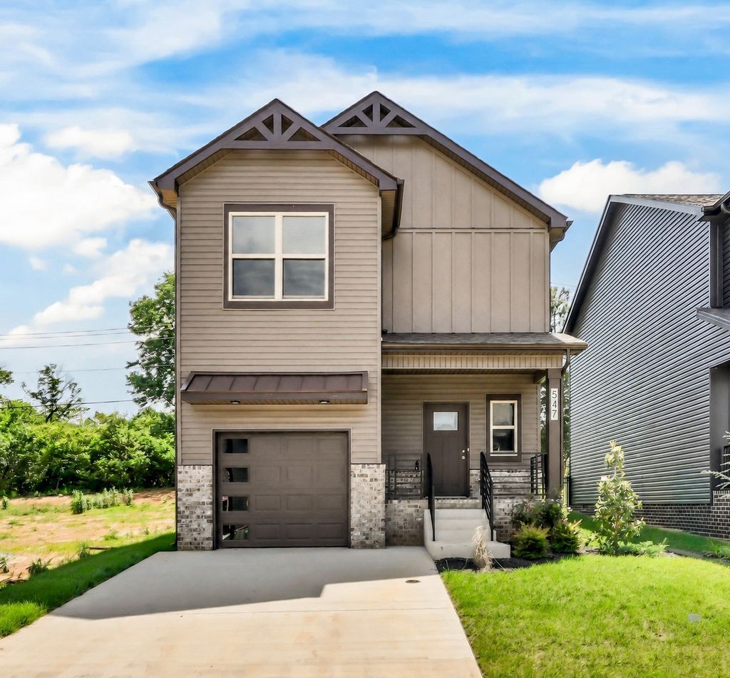 547 Charleston Cove Way, Clarksville