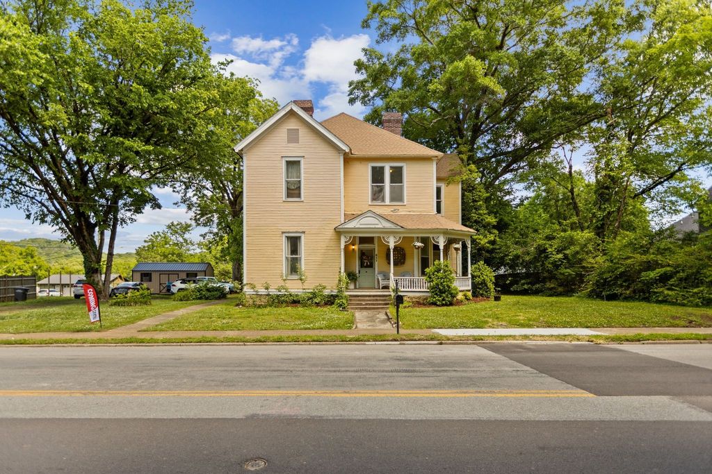 617 Mulberry Ave, Fayetteville