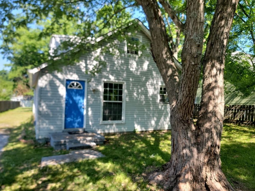 117 Plumlee Dr, Hendersonville