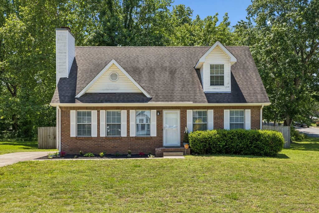 186 Pine Mountain Rd, Clarksville
