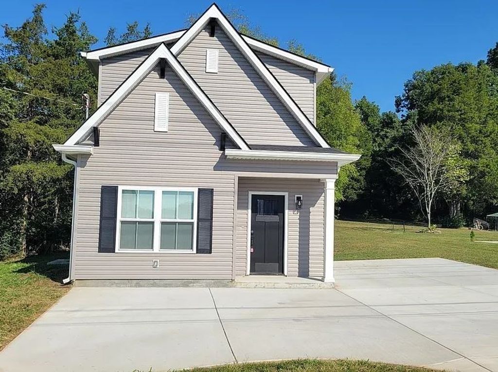 215 Coney Island Rd, Shelbyville