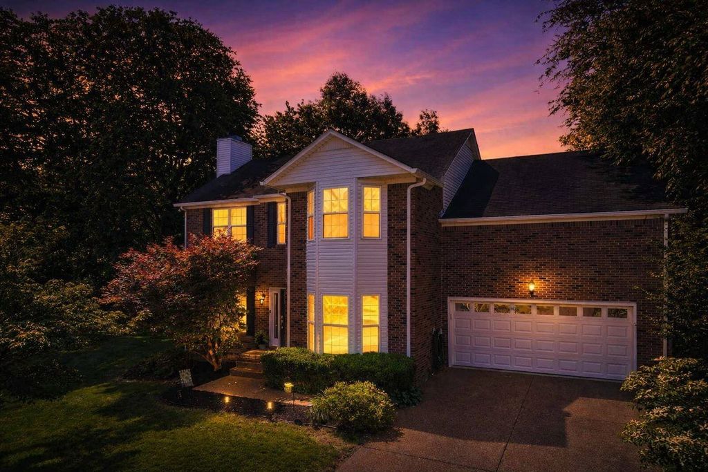 129 Deerview Dr, Columbia