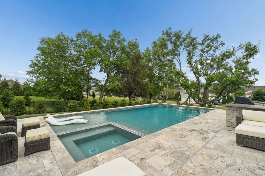 1810 Legacy Cove Ln, Brentwood
