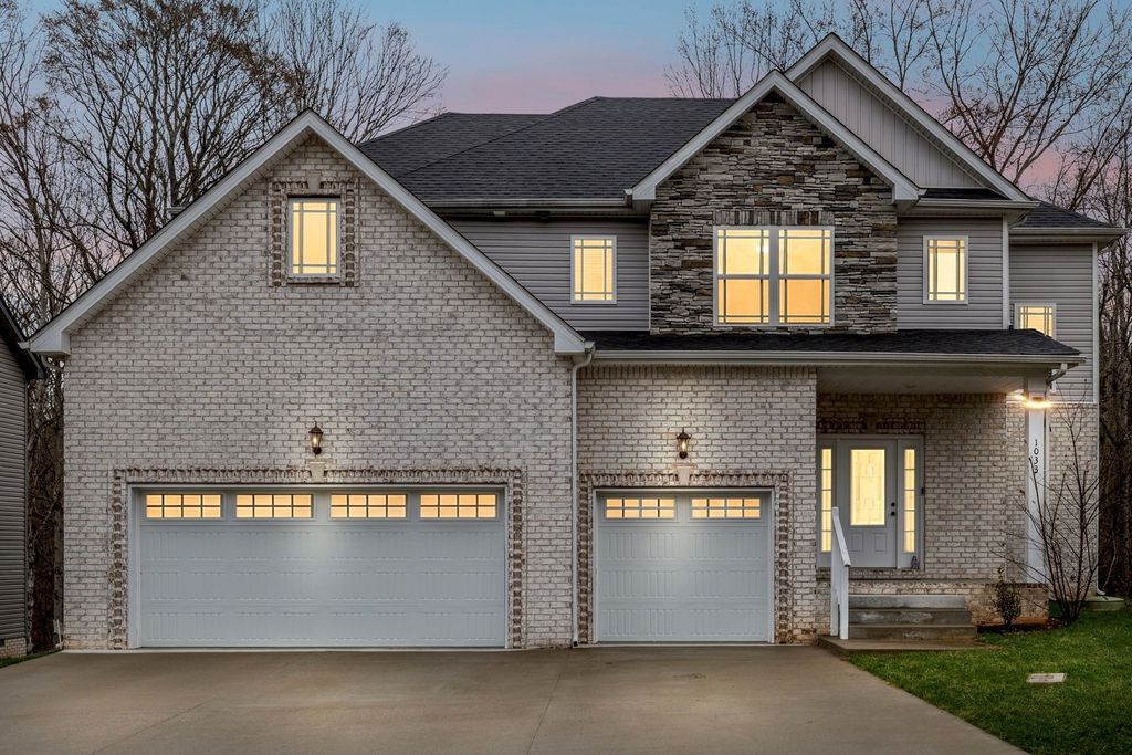 1033 Brightwood Ct, Clarksville