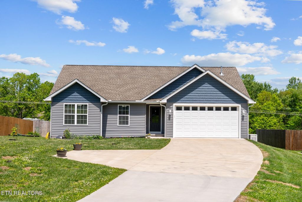 359 Dayton Ave, Crossville