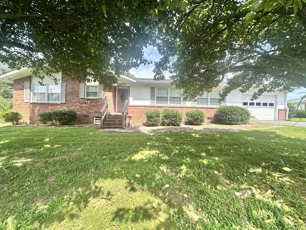 1580 Branch Drive, Lawrenceburg