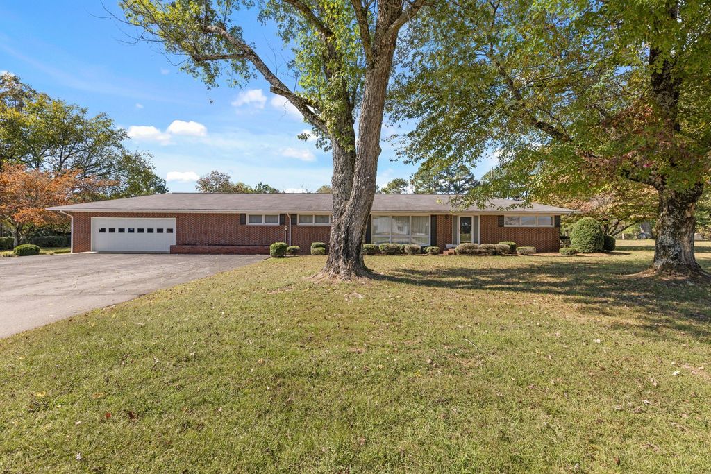 2763 Highway 43 N, Lawrenceburg
