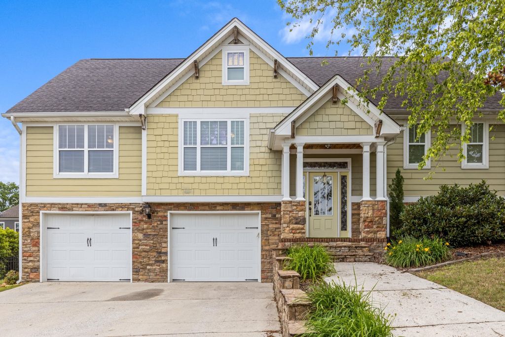 27 Running Oak Drive, Ringgold