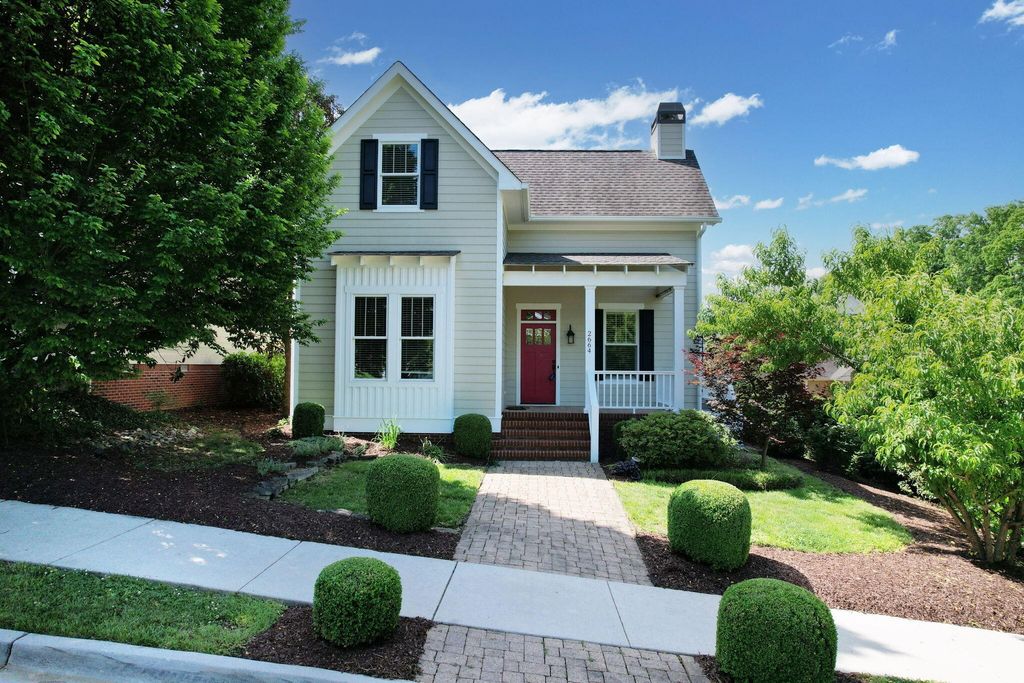 2664 Spring Creek Drive Ne, Cleveland