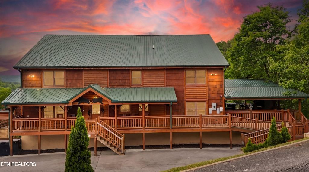 1935 Blackthorn Tr, Sevierville