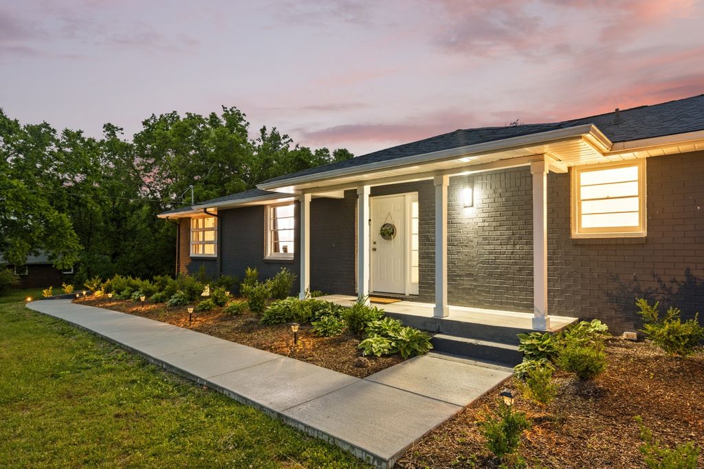 1175 Old Hickory Blvd, Nashville