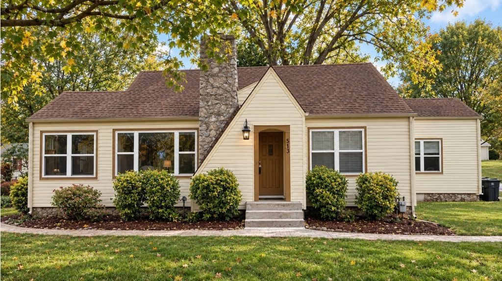 513 Oak Street, Athens
