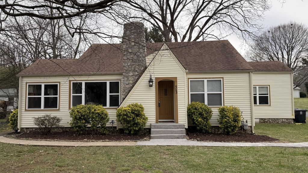 513 Oak Street, Athens