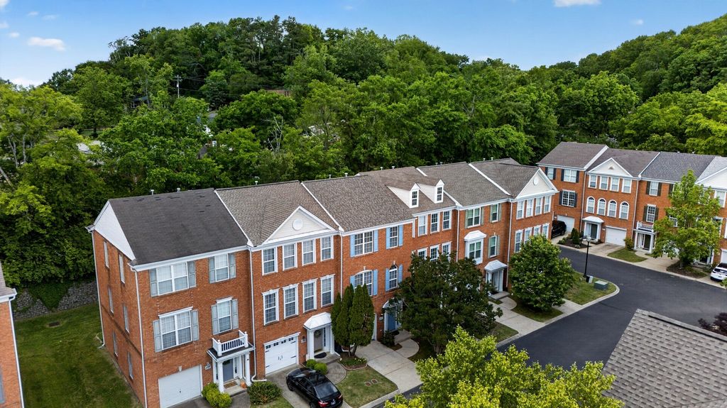 7252 Highway 70 S 503, Nashville