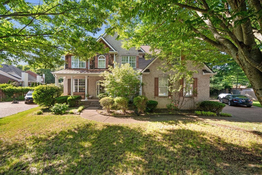 438 Galloway Dr, Franklin