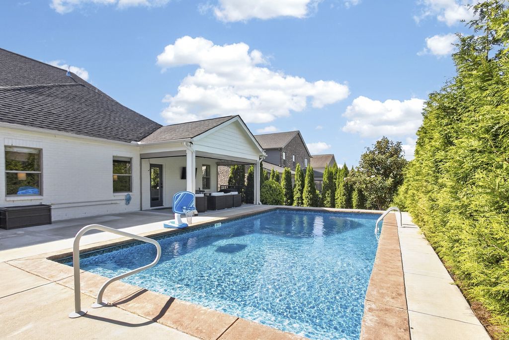 748 Fontwell Ln, Franklin
