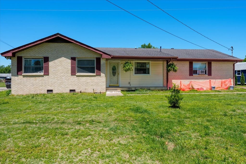 127 Scotch St, Hendersonville