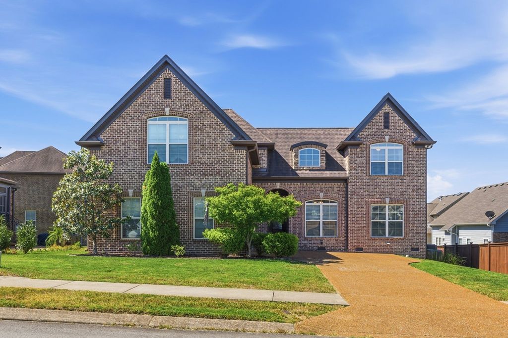 209 Karen Dr, Mount Juliet