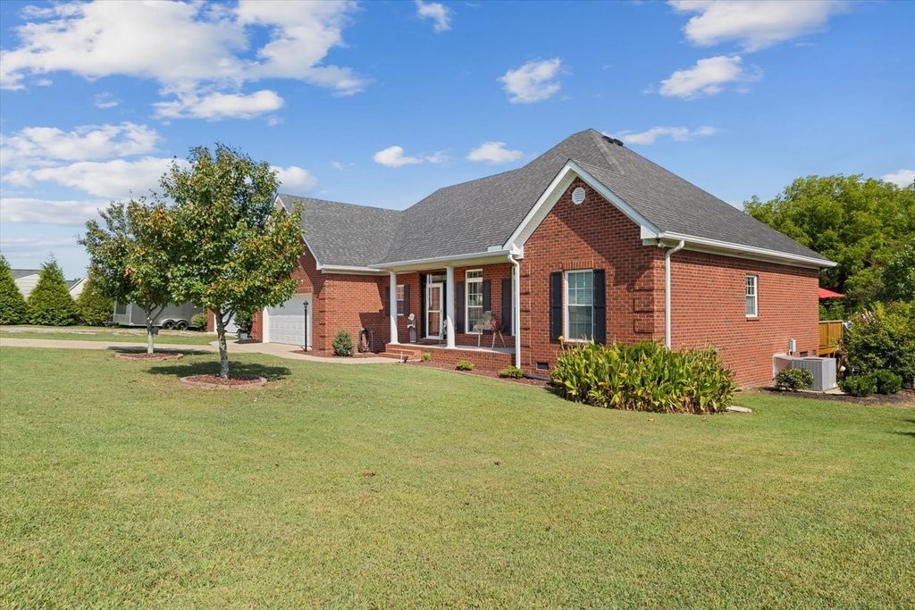 605 Compton Ln, Columbia